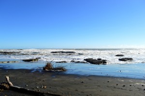 54_SeascapeOfTheBlackSandBeach