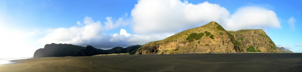 30_KarekareByTheBeach