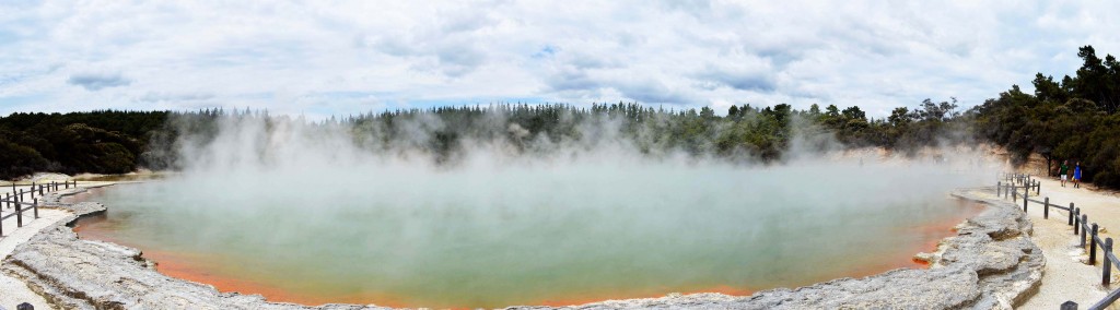 53_YetAnotherPanoramicOfTheArtist'sPaletteAtWaiOTapu