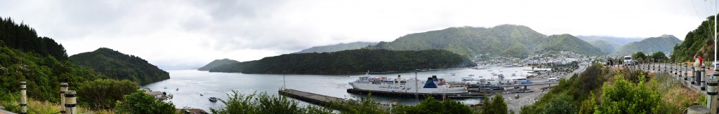 1_PanoramicOfPictonByTheRoadToNelson