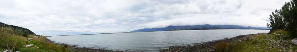 3_PanoramicOfTheLakeByLakeFerry'sHolidayPark