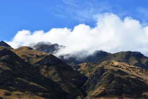 2_CloseUpOnTheMountainNearGlendhuBay