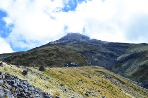 23_MountTaranakiAndTheHuttByTranslatorTower