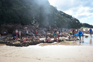 40_SomePeopleInTheHotPoolAtHotWaterBeach