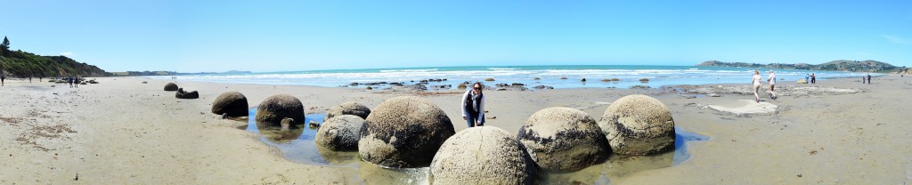 94_PanoramicOfTheBouldersAtMoerakiBoulders