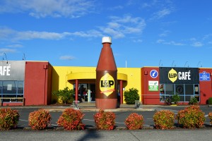 99_TheBigBottleOfL&PInPaeroa